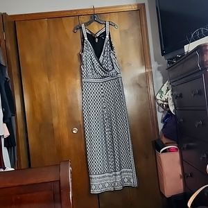 Pantsuit Size 12 Blac and white